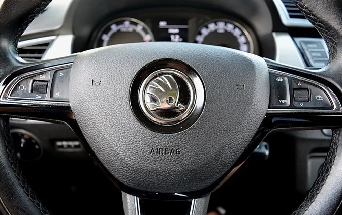 Skoda Fabia cena 32999 przebieg: 189000, rok produkcji 2020 z Krobia małe 254